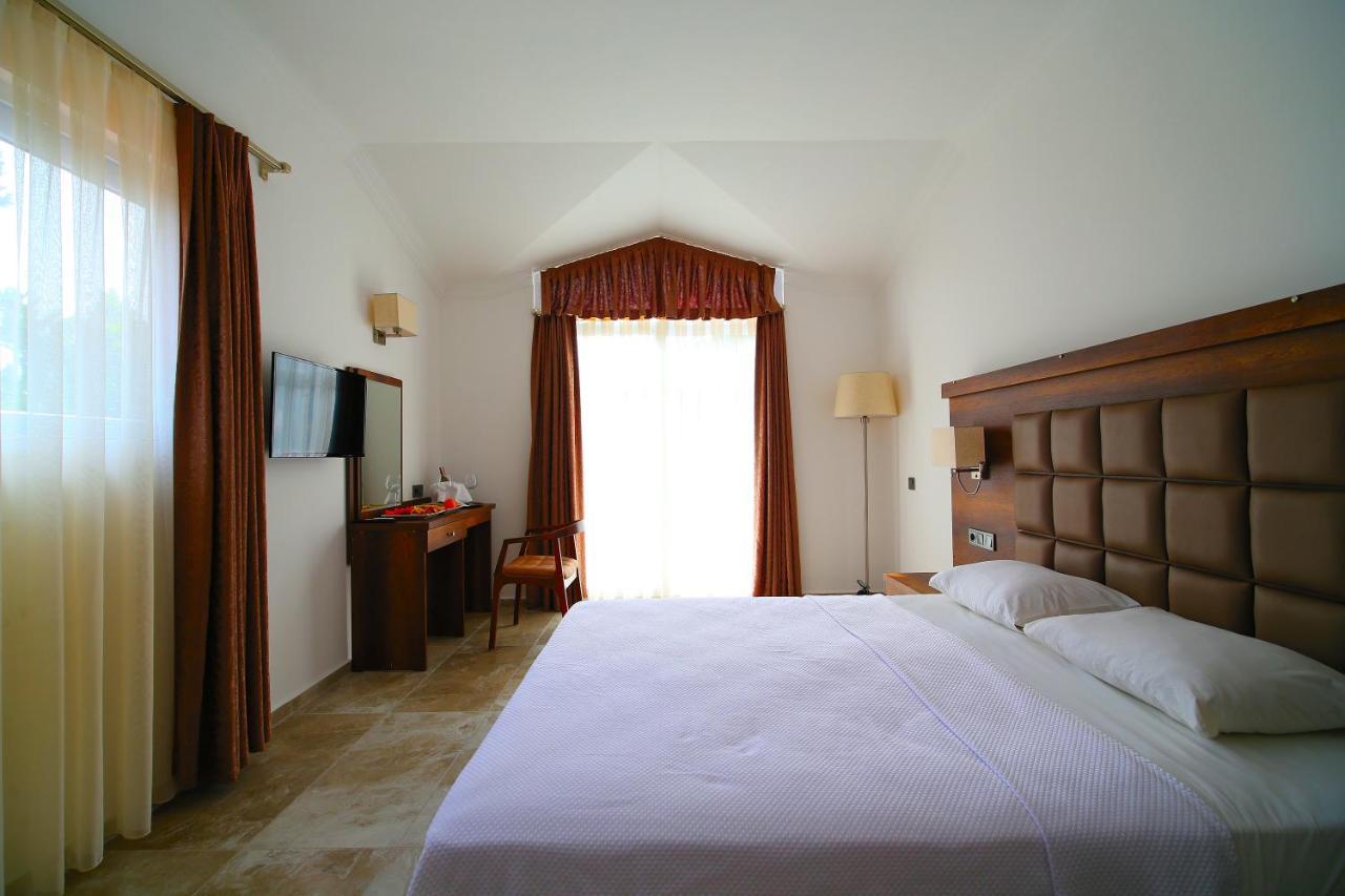 Oludeniz Turquoise Hotel ภายนอก รูปภาพ